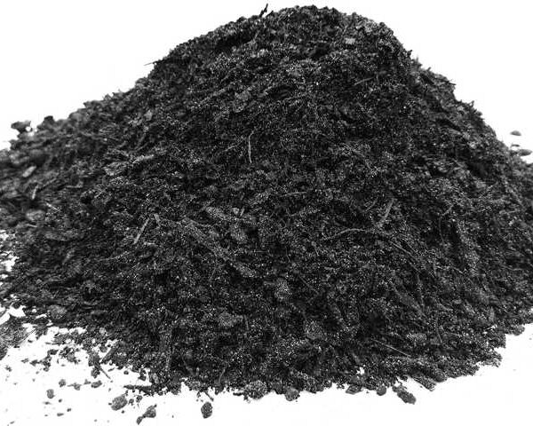 Bodenaktivator Langzeitdünger – Bokashi-Mulch mit Pflanzenkohle Mineralien